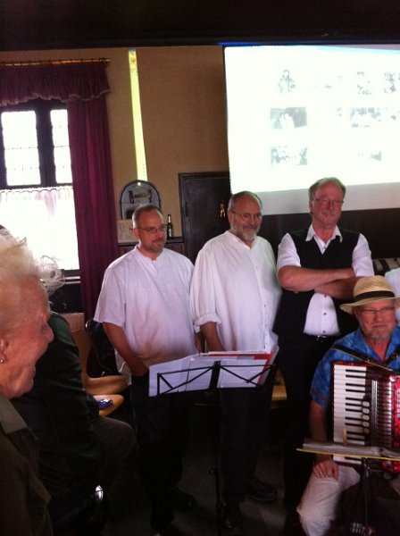 2011-09-18  Anbiet im Krokodil 001